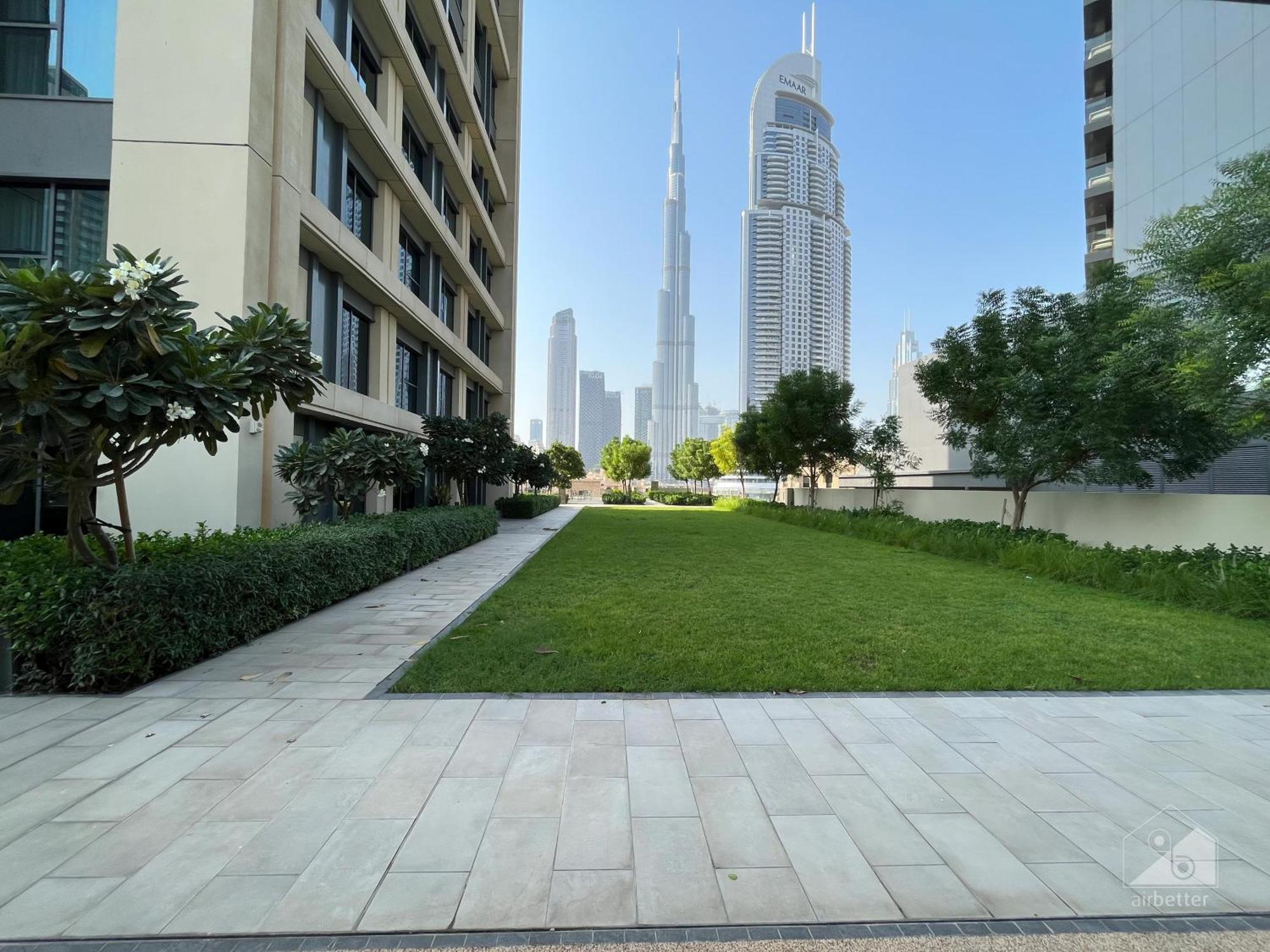 Apartment Incredible At Burj Royale Downtown Dubai